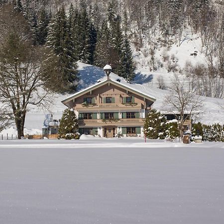 Landhaus Dax Guest House Kossen Exterior photo