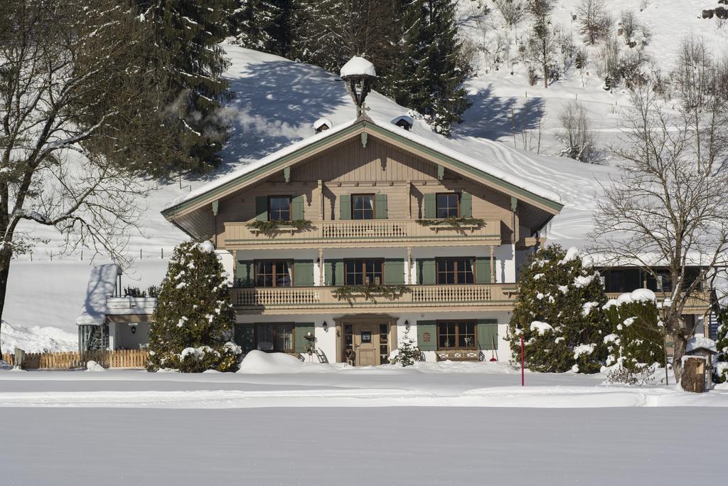 Landhaus Dax Guest House Kossen Exterior photo